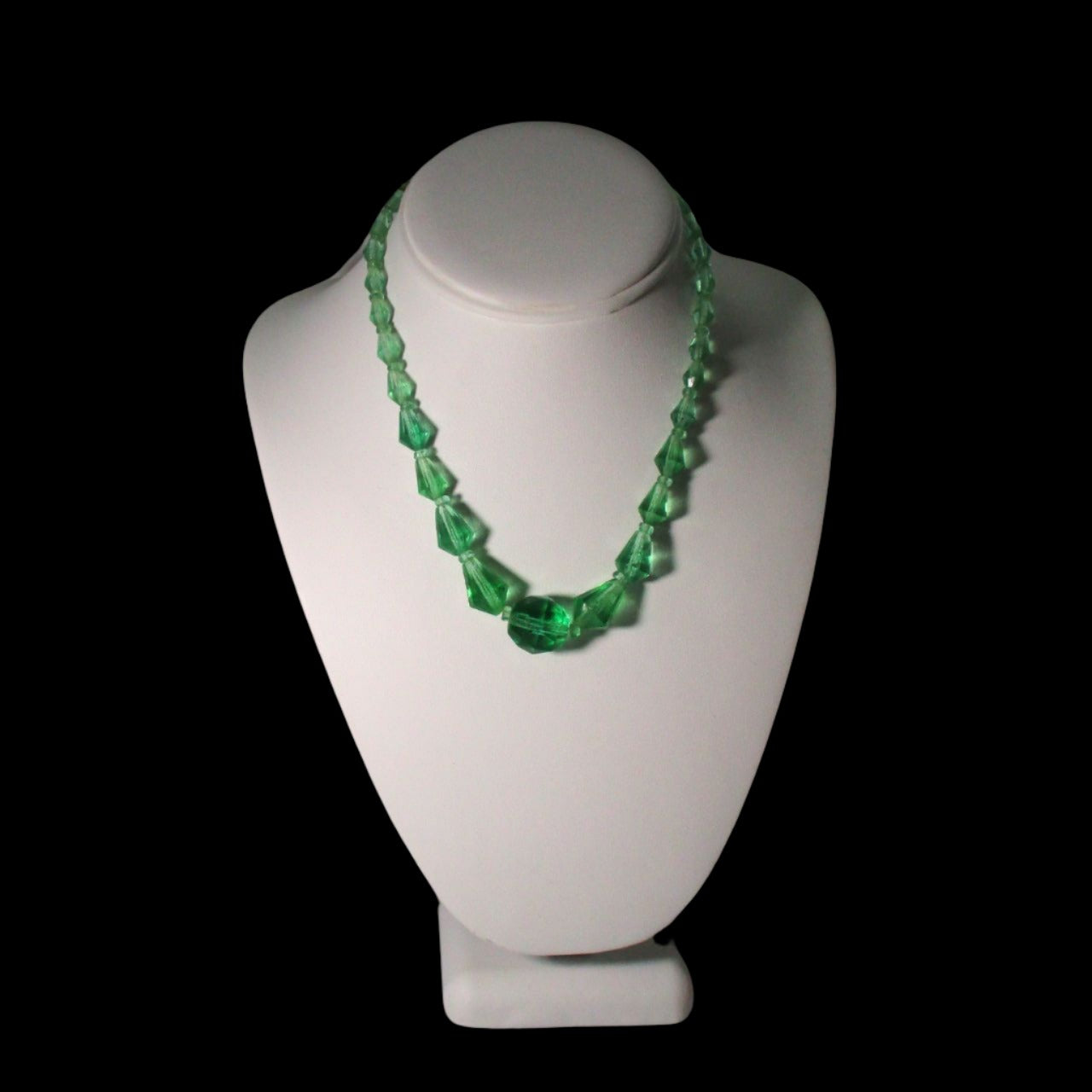 Mid Century Jewelry - Faceted Green Pressed Glass Ladies Choker - GOVintage Jewelry and Collectibles