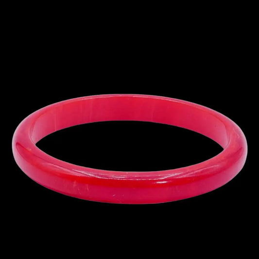 Bakelite Jewelry - Thin Red Cream Soda Bangle Bracelet - GOVintage Jewelry and Collectibles