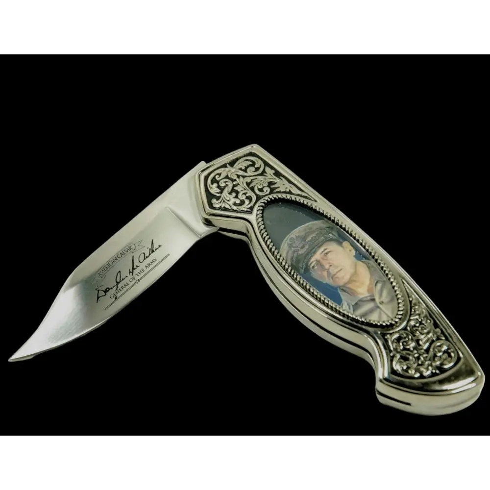 Collectors Knife - American Mint General Douglas MacArthur - GOVintage Jewelry and Collectibles